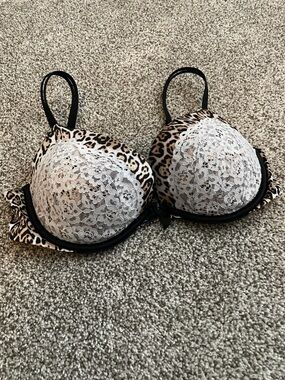 Victoria's Secret Leopard Print Lace Push-Up Bra - Beige & Black